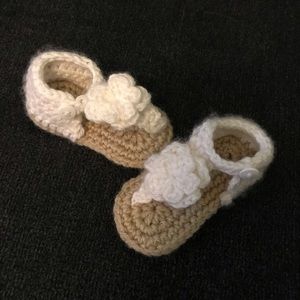Crocheted Baby Girls White Sandals